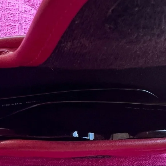 ๐
๐
RARE RED COACH Olympic Edition Eyeglass Shield Case vintage ๐
๐
- Picture 10 of 12